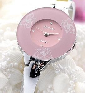 Relógio Bracelete Prata Elegante Eyki