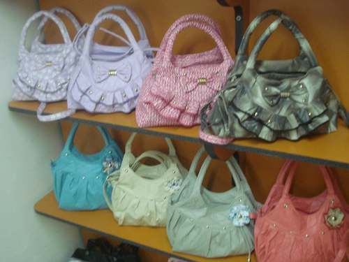 Bolsas Femininas Vários Modelos Com Ótimo Preço